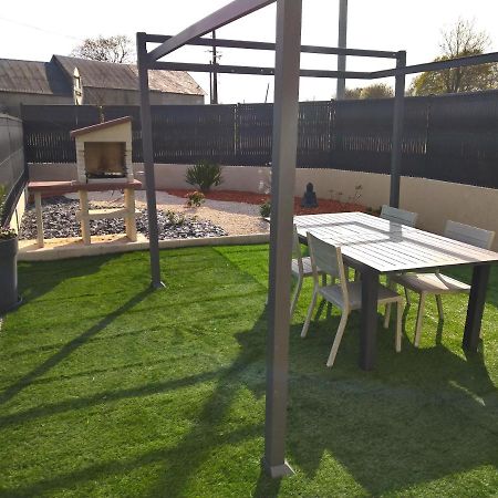 Ferienwohnung Gilles Diais Louisfert Exterior foto
